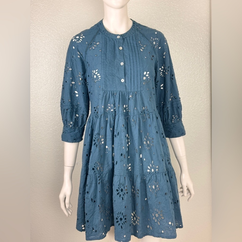 ANTROPOLOGIE dRA Blue Eyelet Button-Down Dress Size Small. D1